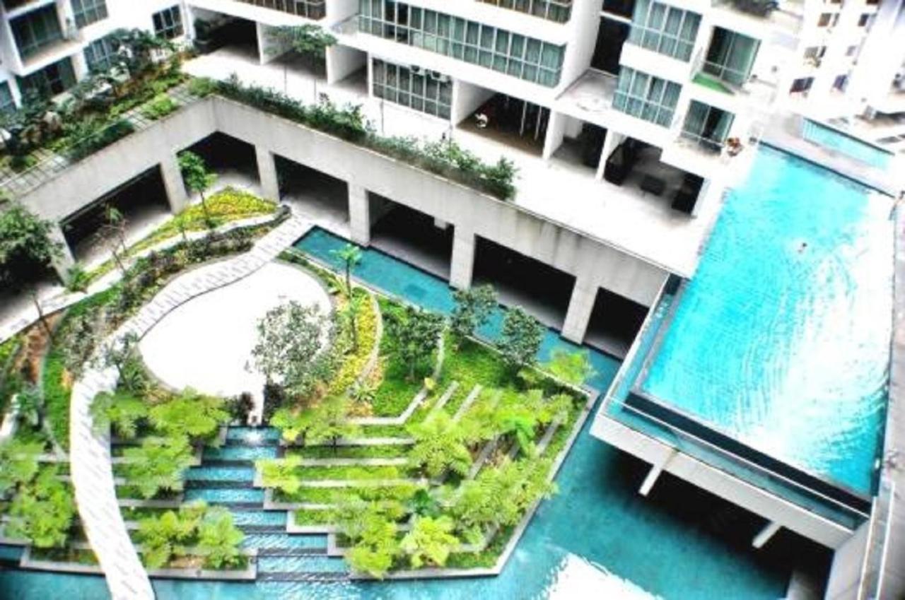 Regalia Skypool Klcc Albergue Kuala Lumpur Exterior foto