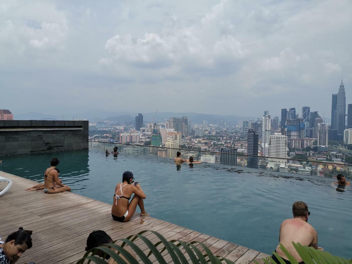 Regalia Skypool Klcc Albergue Kuala Lumpur Exterior foto