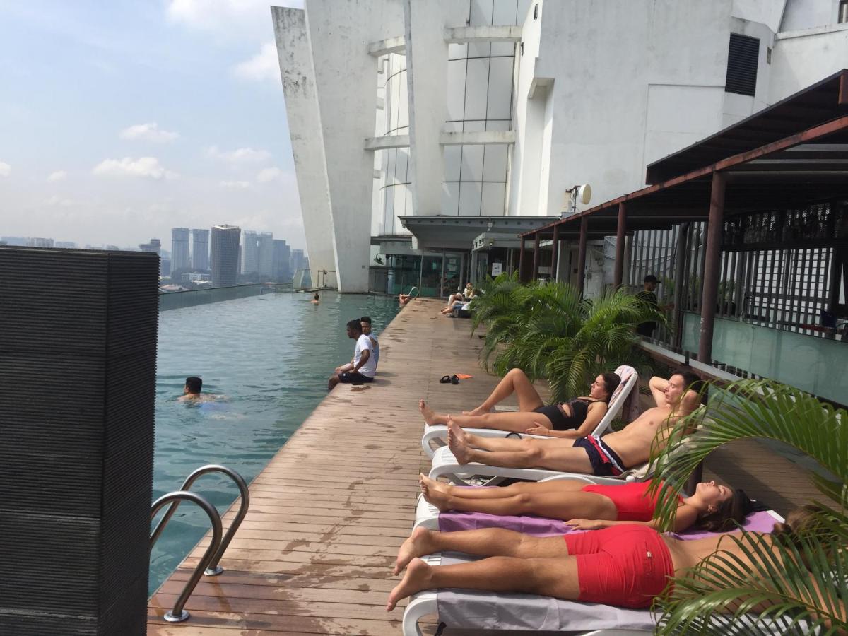 Regalia Skypool Klcc Albergue Kuala Lumpur Exterior foto